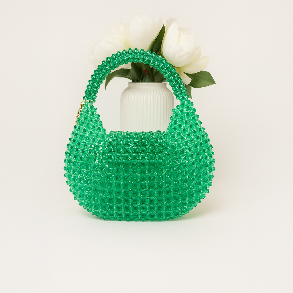 Sac perlé artisanal “Émeraude” – Pièce unique